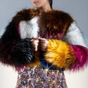 PUTTING THE PIECES TOGETHER  FAUX FUR PATCH JACKET MIXOLOGIS ( BRAND NEW !!! )